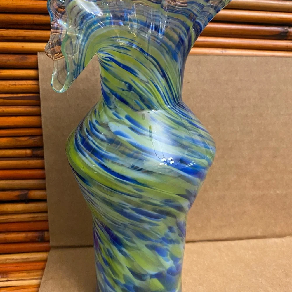 Blue Green swirl‎ ruffle top glass vase